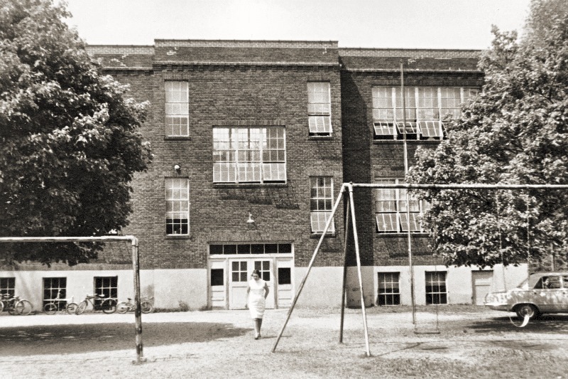 Livingston School