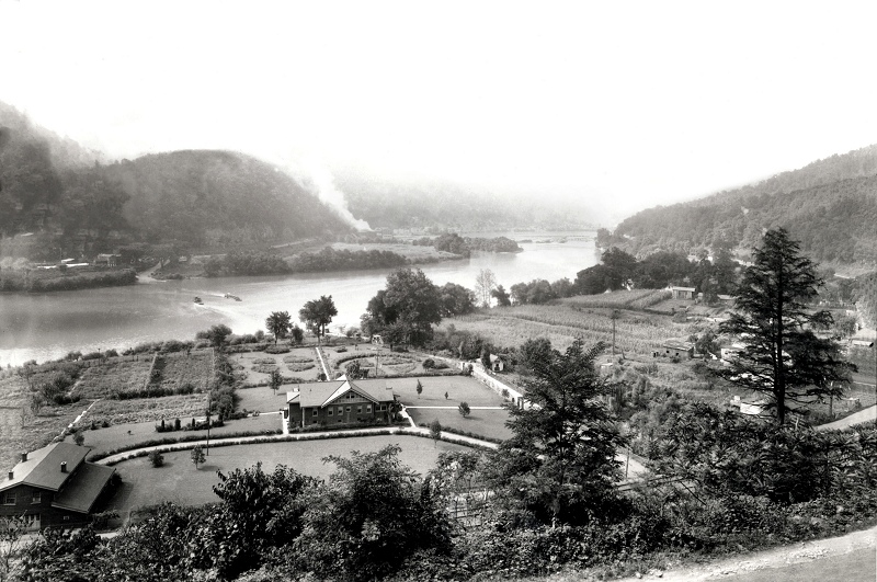 Kanawha Falls Laird Home